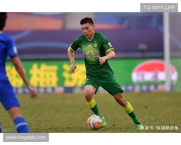 广州网球队战术之争引发热议球迷与专家各抒己见 广州网球队战术之争引发热议球迷与专家各抒己见