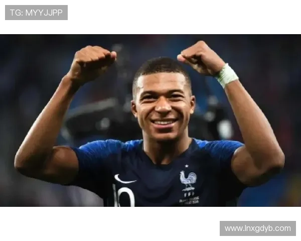 足球明星的家庭背景揭秘他们的成长故事与成就的关系分析