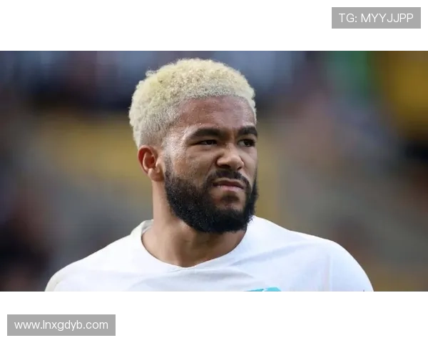 足球明星数据对比分析图揭示顶级球员表现差异与潜力