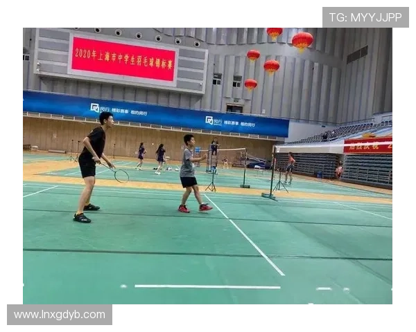 赛后分析:上海羽毛球队与南京羽毛球队的状态对比与启示 赛后分析:上海羽毛球队与南京羽毛球队的状态对比与启示